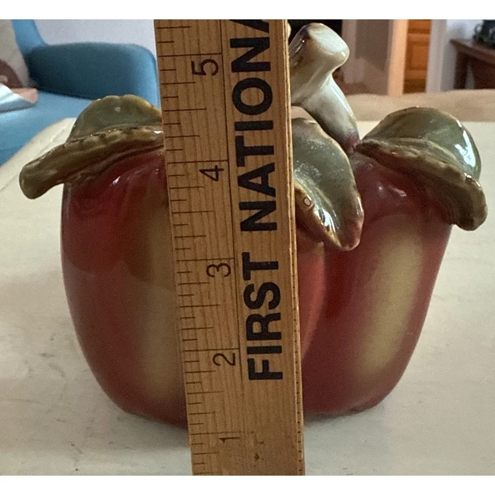 Ceramic Vintage Apples Paper Towel Holder Kitchen Decor Beautiful Glazed